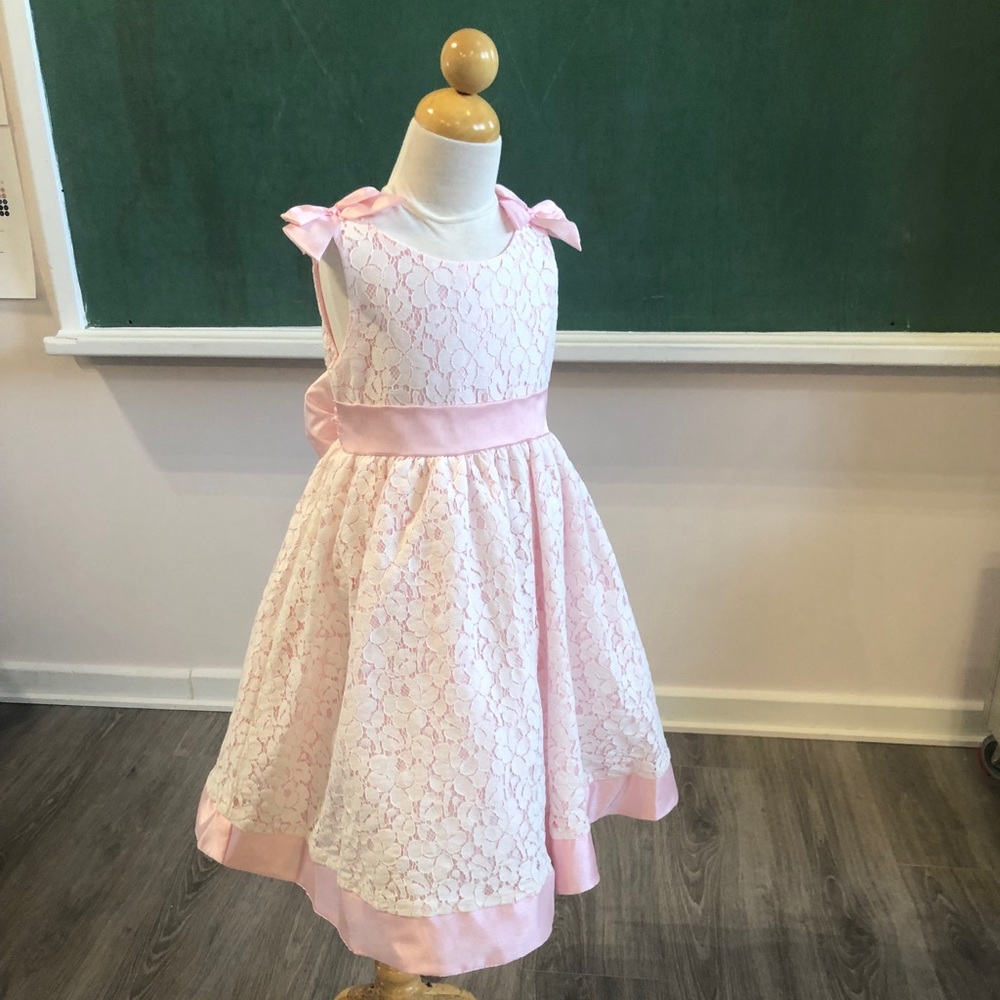 Flower girls dresses
